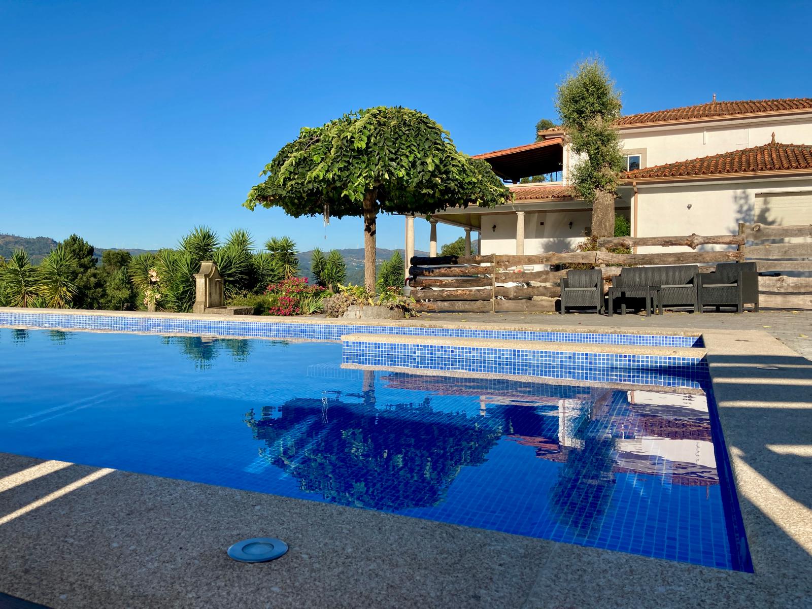 Panoramic outdoor pool